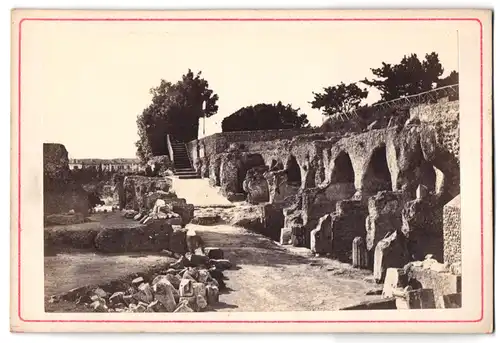 Fotografie unbekannter Fotograf, Ansicht Rom, Blick auf die Ruinen der Clivus Palatinus