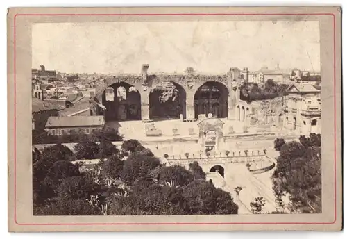 Fotografie unbekannter Fotograf, Ansicht Rom, Blick auf die Ruine der Konstantinsbasilika