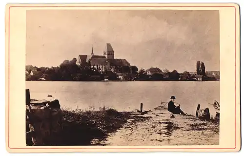 Fotografie unbekannter Fotograf, Ansicht Ratzeburg, Blick über den See auf den Dom