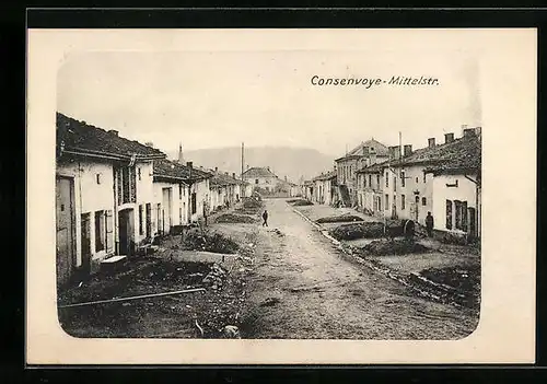 AK Consenvoye, Mittelstrasse mit Gebäuden