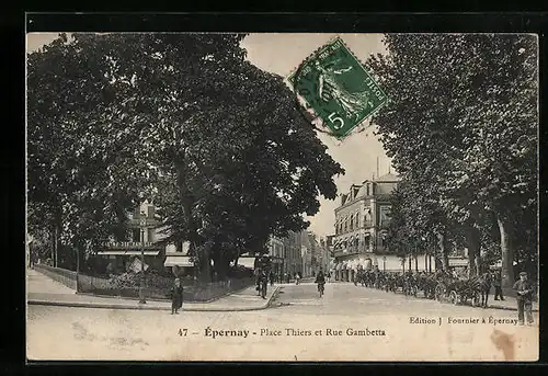 AK Épernay, Place Thiers et Rue Gambetta