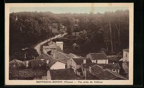 AK Montreuil-Bonnin, Vue prise du Château