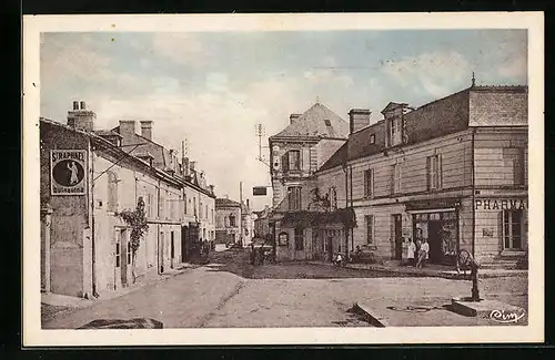 AK Trois-Moutiers, Rue principale et la Place