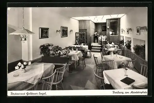 AK Freiburg i. Br., Restaurant Goldener Engel am Münsterplatz, Innenansicht