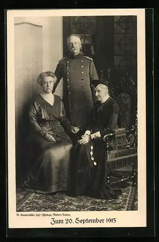 AK Grossherzogpaar von Baden mit Mutter in einem Zimmer im Jahr 1915
