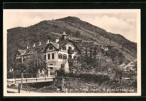 AK Spitz a. D., Partie mit Brücke, Bergblick und Hotel Miesslingtal