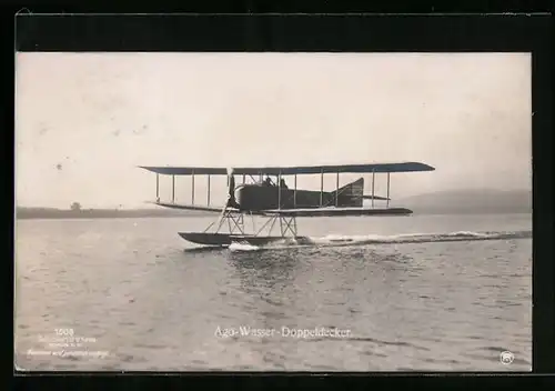 Foto-AK Sanke Nr. 1006: Ago-Wasser-Doppeldecker Wasserflugzeug bei der Landung