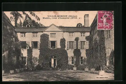 AK Villié-Morgon, La Mairie, Cour d`honneur