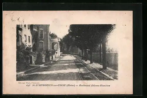 AK Saint-Symphorien-sur-Coise, Boulevard Etienne-Blanchon