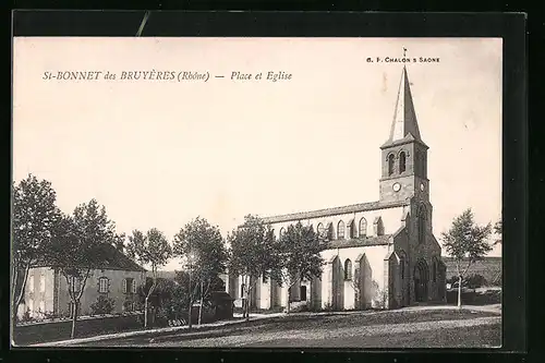 AK Saint-Bonnet-des-Bruyères, Place de l`Eglise