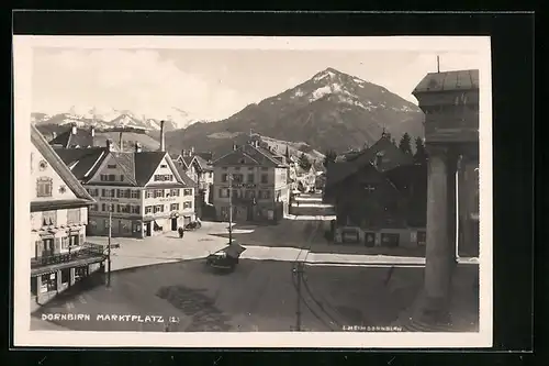 AK Dornbirn, Marktplatz mit Gasthof zum Hirschen und Handlung Gebr. Ulmer