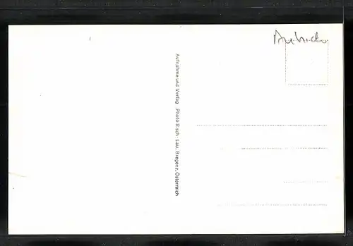 AK Feldkirch-Neustadt, Strassenpartie mit Geschäften und Brunnen