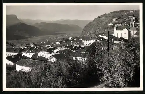 AK Montan, Ortsansicht mit Umgebung