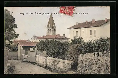 AK Orliènas, Ecole des Filles et L`Eglise