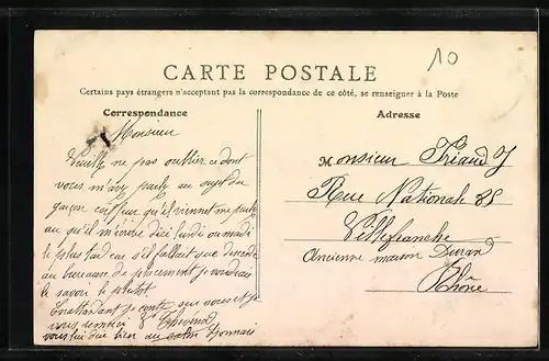 AK L`Arbresle, Place de la Mairie