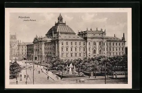 AK München, Strassenbahn vor dem Justizpalast