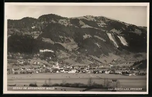 AK Bezau, Panorama mit Gebirgswand