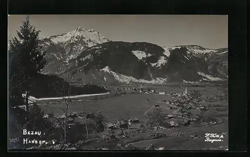 AK Bezau, Gesamtansicht mit Hangspitze