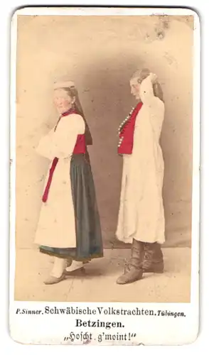 Fotografie P. Sinner, Betzingen, Paar in schwäbischer Tracht aus Betzingen, Hand Koloriert