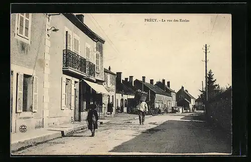 AK Précy, la rue des Ecoles