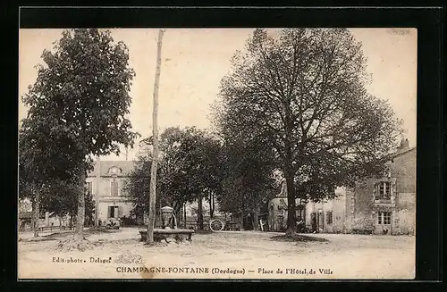 AK Champagne-Fontaine, Place de l'Hotel de Ville