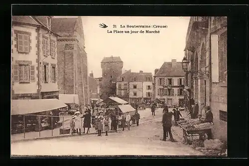 AK La Souterraine, la Place un jour de Marché