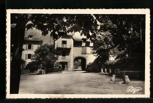 AK Montsalvy, Place du Champ de Foire