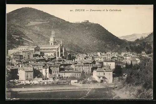 AK Digne, Panorama et la Cathedrale