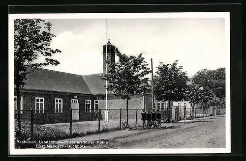 AK Märkisch-Buchholz, Pestalozzi-Landschulheim Hermsdorfer Mühle von der Strasse betrachtet