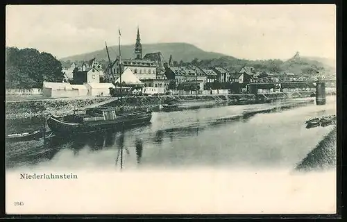 AK Niederlahnstein, Uferpartie mit Brücke und Booten
