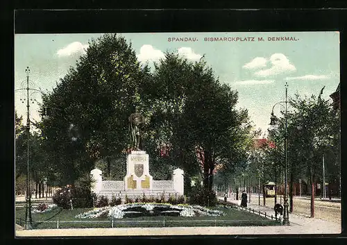 AK Berlin-Spandau, Bismarckplatz mit Denkmal und Strassenbahn
