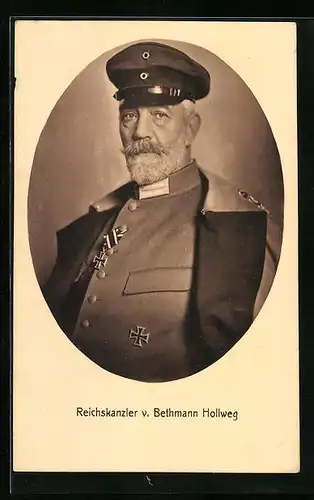 AK Reichskanzler von Bethmann Hollweg in Uniform mit Schirmmütze