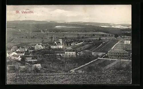 AK St. Valentin, Gesamtansicht von einer Anhöhe aus