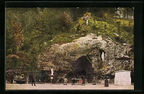 AK Maria-Gugging, Eingang der Lourdes-Grotte im Wiener Wald