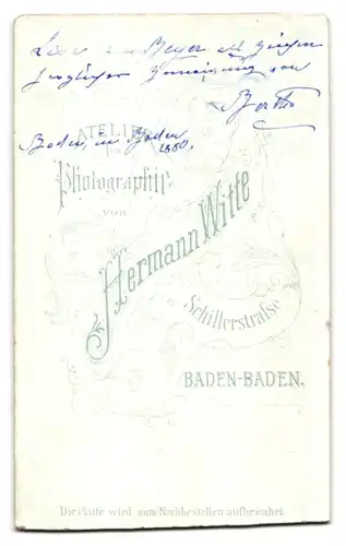 Fotografie Hermann Witte, Baden-baden, Schillerstrasse, hübsche Frau mit Muff und elegantem Hut