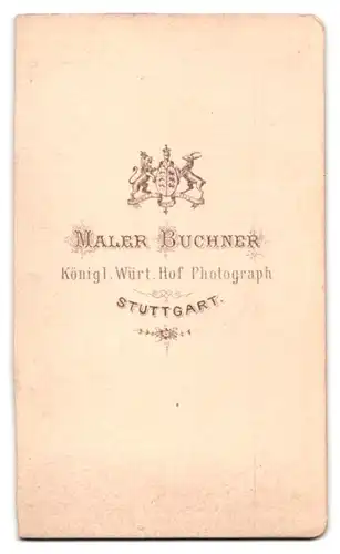 Fotografie Maler Buchner, Stuttgart, hübsche gutbürgerliche Frau mit Schirm und Hut
