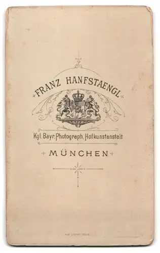 Fotografie Franz Hanfstaengl, München, Herr mittleren Alters mit lichtem Deckhaar und Schnauzer