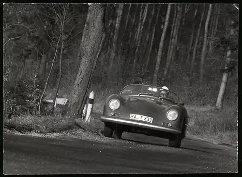 Fotografie Seufert, Waiblingen, Ansicht Eberbach, Auto Porsche 356 Cabrio, Roadster, Rennwagen beim Bergrennen 1962