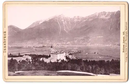 Fotografie Fritz Gratl, Innsbruck, Ansicht Innsbruck, Blick auf das Schloss Amras