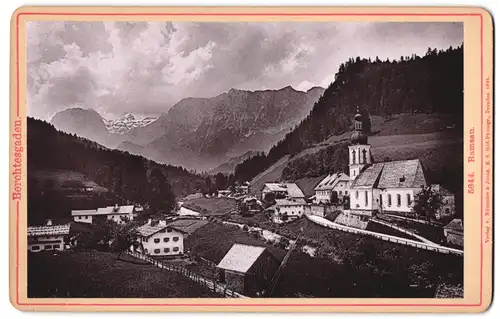 Fotografie Römmler & Jonas, Dresden, Ansicht Ramsau, Blick in die Stadt mit Kirche