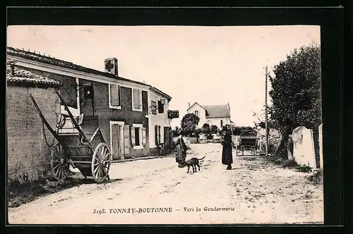 AK Tonnay-Boutonne, Vers la Gendarmerie