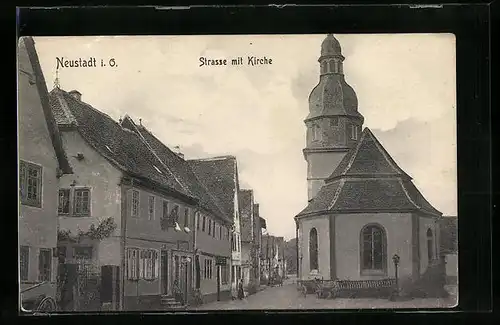 AK Neustadt i. O., Strasse mit Kirche