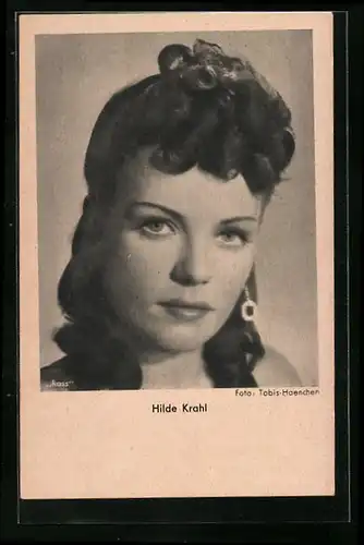 AK Schauspielerin Hilde Krahl mit ernstem Blick