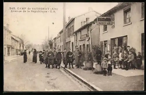 AK Camp de Sathonay, Avenue de la Republique