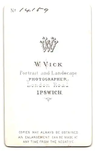 Fotografie W. Vick, Ipswich, London Road, Älterer Herr in zeitgenössischer Kleidung