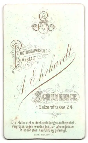 Fotografie A. Ehrhardt, Schönebeck, Salzerstrasse 24, Älterer Herr im Anzug