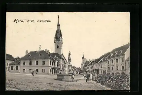 AK Horn, Marktplatz mit Kirche und Brunnen