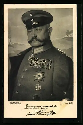 Künstler-AK Generalfeldmarschall Paul von Hindenburg in Uniform mit Ordenspange und Schirmmütze