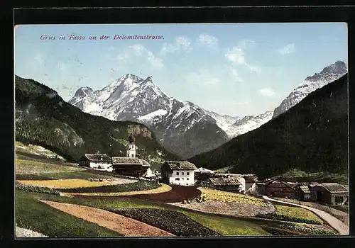 AK Gries in Fassa, Ansicht des Ortes an der Dolomitenstrasse