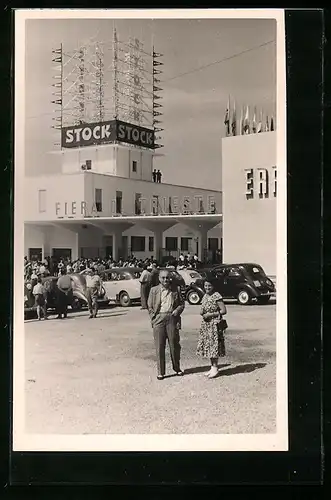 Foto-AK Trieste, Fiera di Trieste, Eingang des Messegeländes